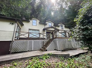 844 & 844A S Park Rd SE, Charleston, WV 25304