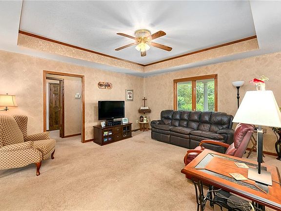 5th image of 25109 Lone Pine Dr