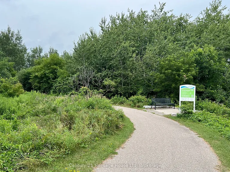 654 Woodlawn Rd E #B — Photo 43