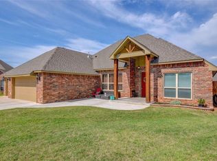 1129 Swinbrook Pl, Blanchard, OK 73010