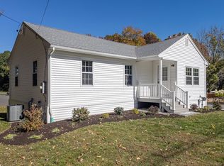 159 Dunham St, Norwich, CT 06360