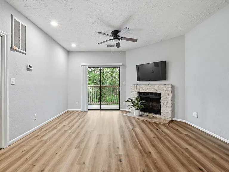 1013 Chestnut St #B1 — Photo 4