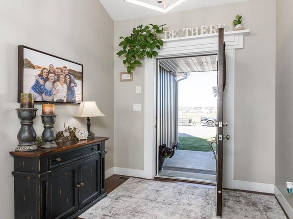 670 Kesler Ln, Blackfoot, ID 83221