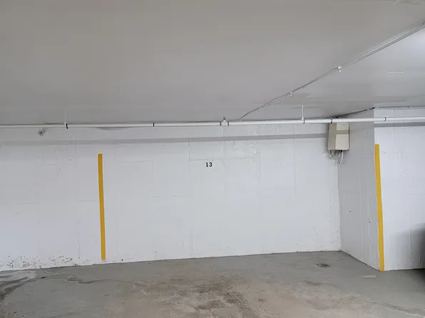 4711 Saint Joseph Creek Rd, Lisle, IL 60532