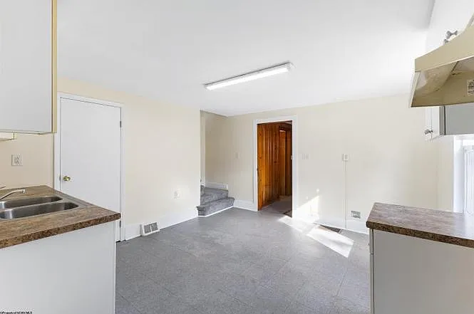 420 3rd St #420 — Photo 3