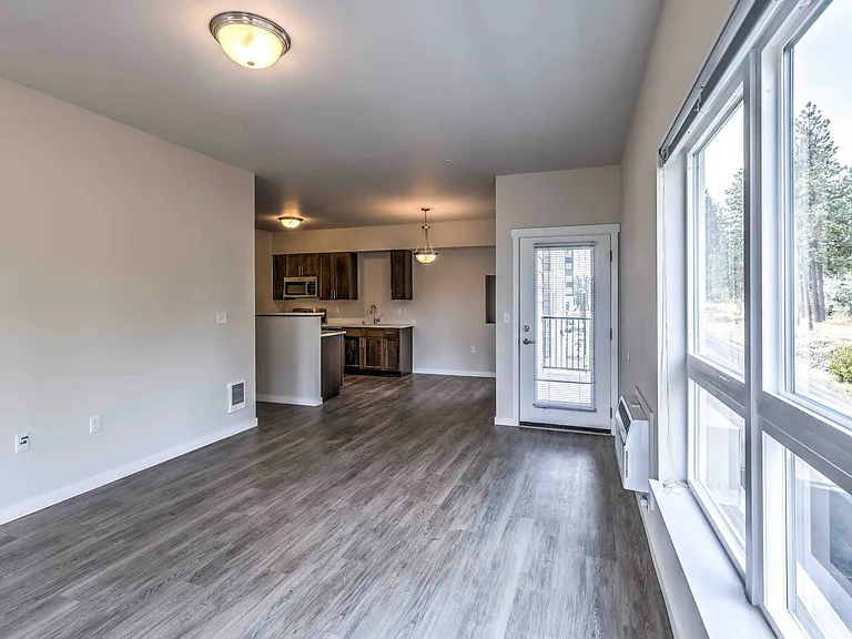 City View Apartments — Photo 27