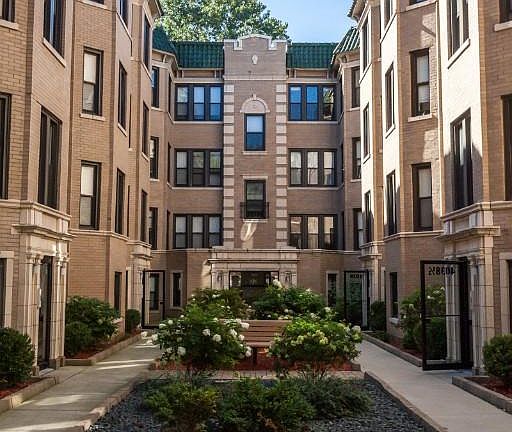 2nd image of 4034 N Ashland Ave #1
