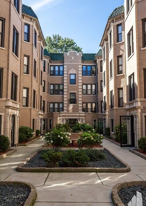 1st image of 4038 N Ashland Ave #1