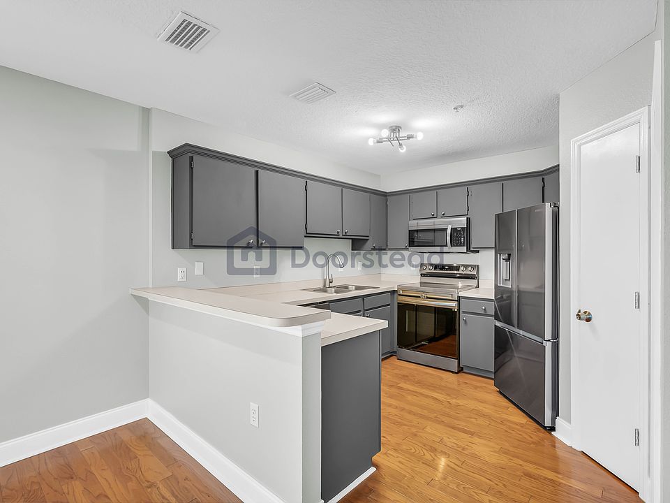 1st image of 1655 The Greens Way APT 2524