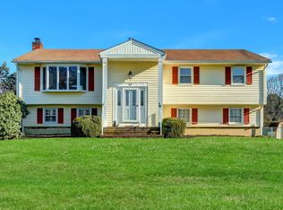 8 Partridge Ave, Freehold, NJ 07728