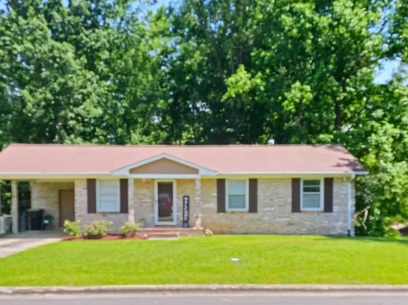 1711 Pinewood Dr NW, Cullman, AL 35058