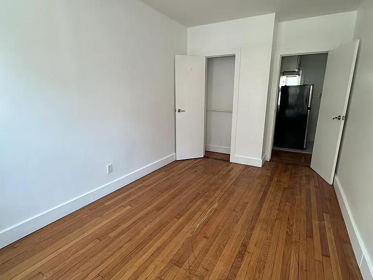 33-35 Storms Ave #3A — Photo 6