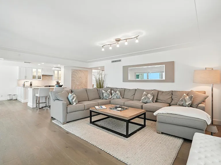 9517 Gulf Shore Dr #401 — Photo 44