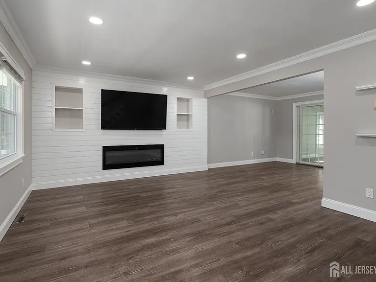 65 Hastings Rd — Photo 4