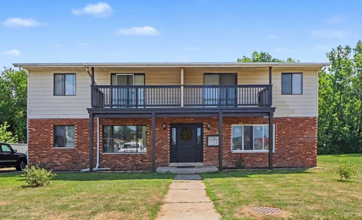 2 bed, $1,150 — Photo 1