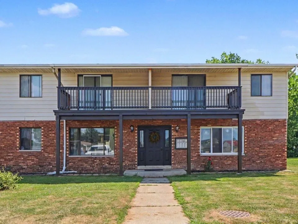 12 Maxwell St #3