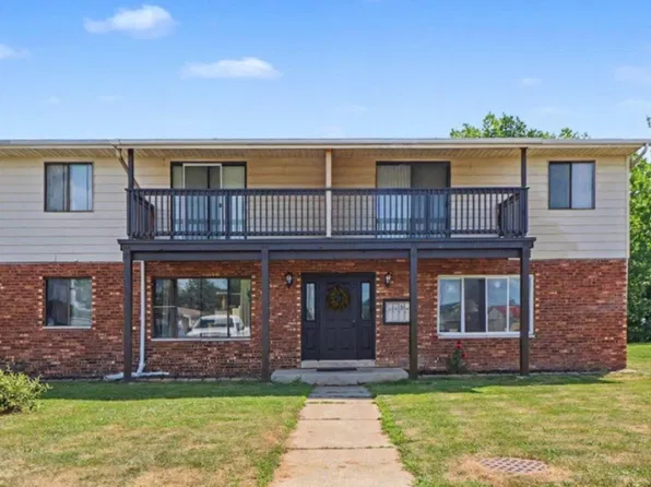 12 Maxwell St APT 3, Hebron, IN 46341