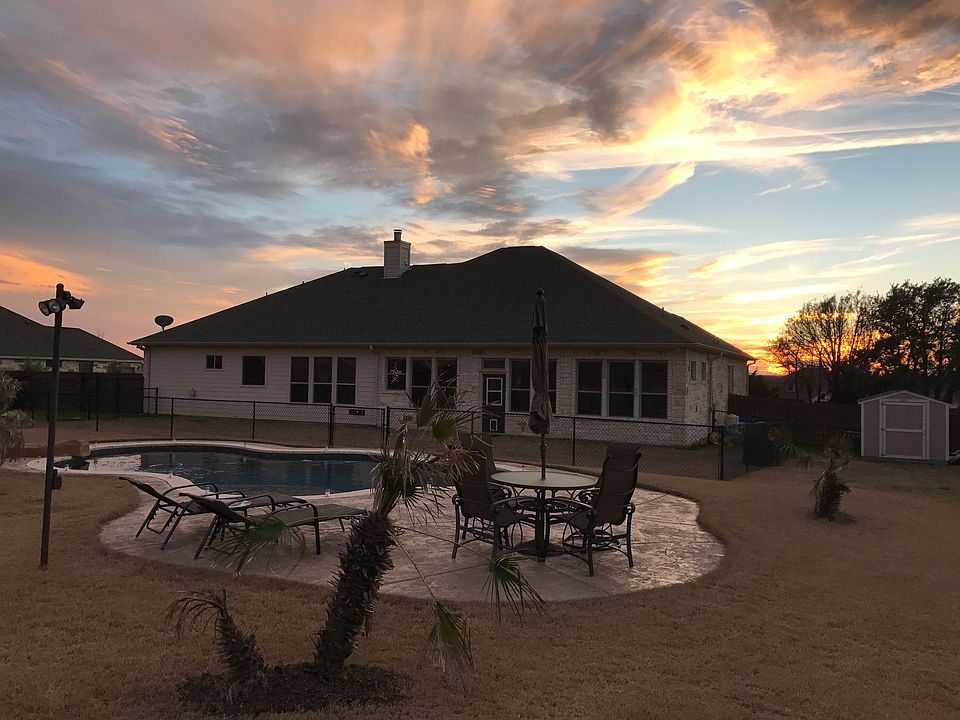 Sunsets are amazing! 