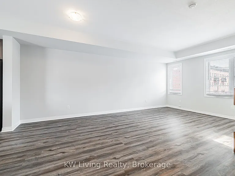 70 Plains Rd E #18 — Photo 11