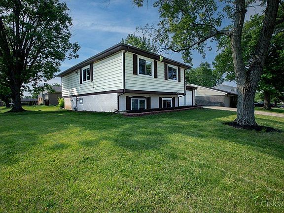 3rd image of 11696 Hinkley Dr