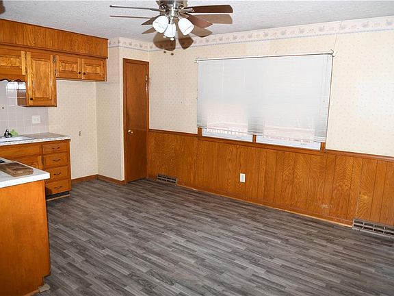 4th image of 13218 Craig Ave
