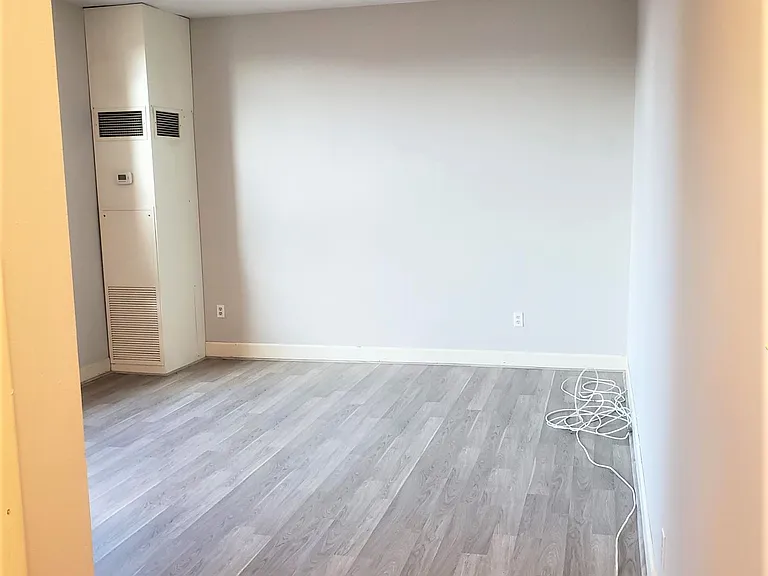 333 2nd St NE #1 — Photo 4
