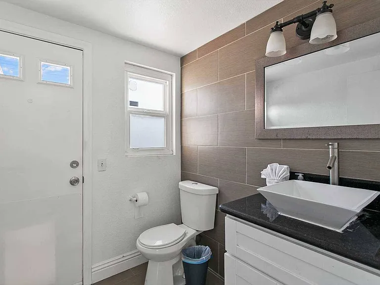 1424 Winn Dr W — Photo 20