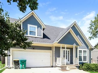 21813 S Lincoln Ter, Spring Hill, KS 66083