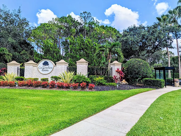10640 Oak Meadow Ln — Photo 63