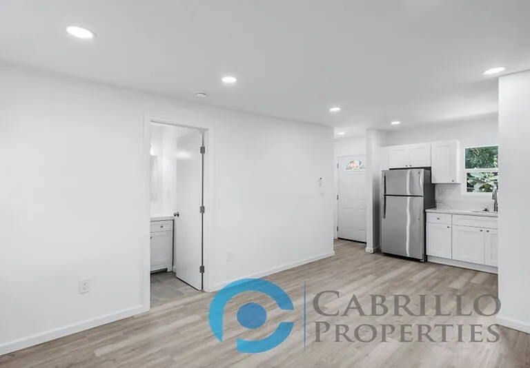 2527 Tuberose St #1 — Photo 15
