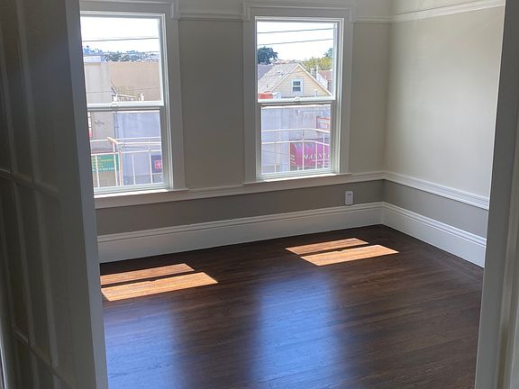 4th image of 2206-2210 Irving St