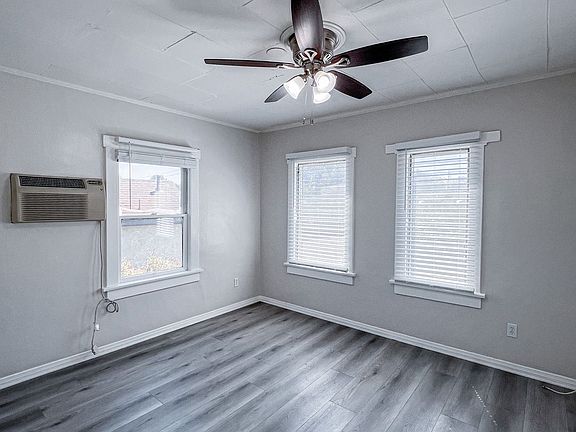 4th image of 1559 N Hill Ave #32-23