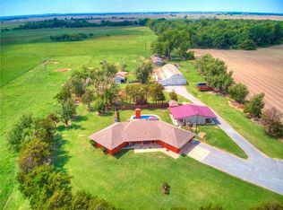 14425 N Maple Rd, Geary, OK 73040