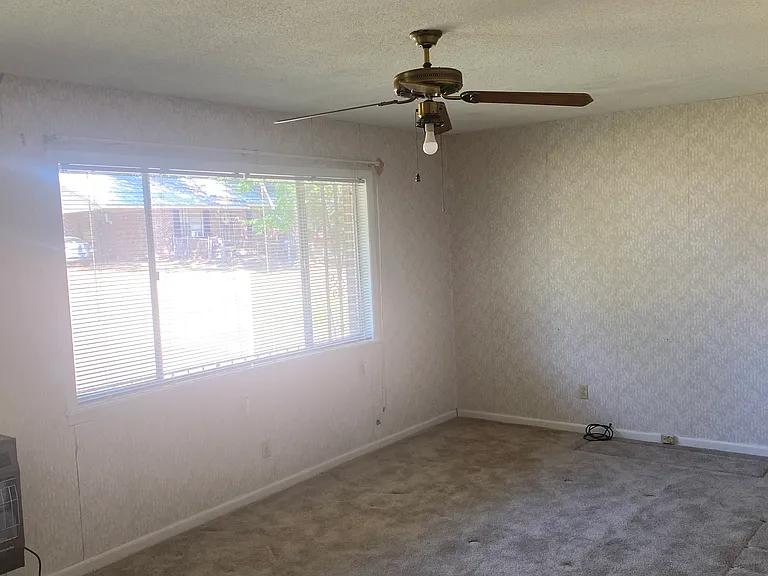 124 Gardenview Dr — Photo 12