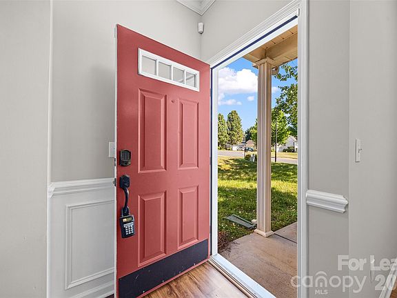 3rd image of 2330 Mirage Pl