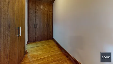 Rented by Bond New York