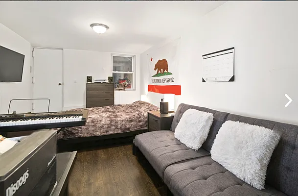 Rented by REAL New York | media 37