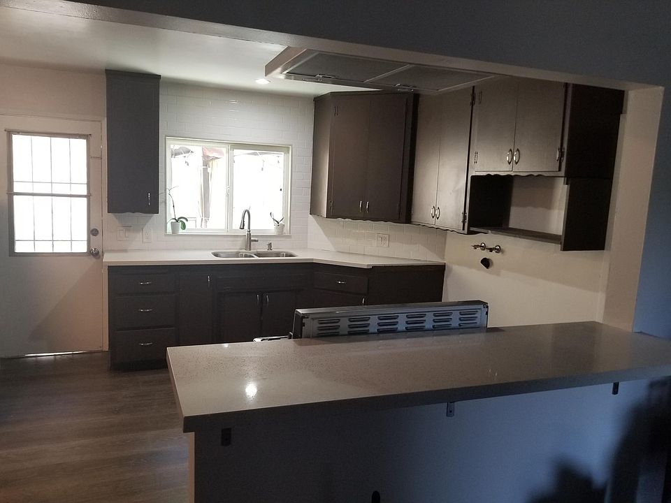 1st image of 2566 Loma Vista Dr APT A