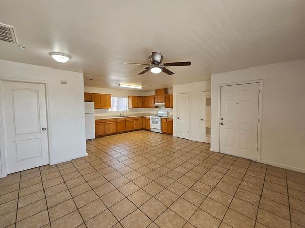 1250 E 2nd St #13
