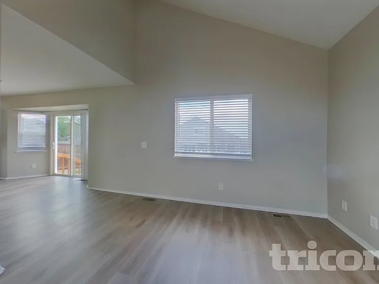 5119 Chaise Dr — Photo 3