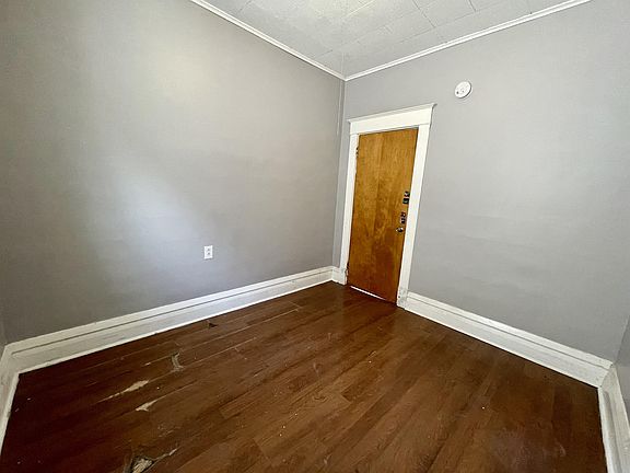 4th image of 52 Aldrich Pl