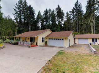 130 N Mount Jupiter Dr, Hoodsport, WA 98548