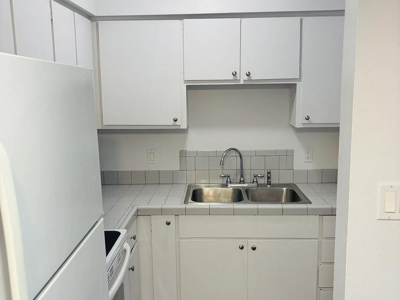 2 bed, 750 sqft, $800 — Photo 2