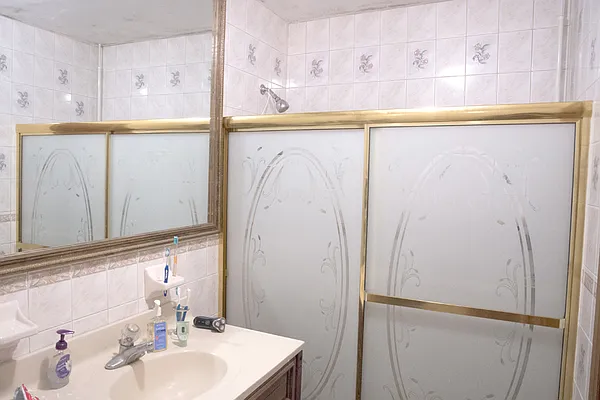 Rented by GFI Realty Services LLC | media 3