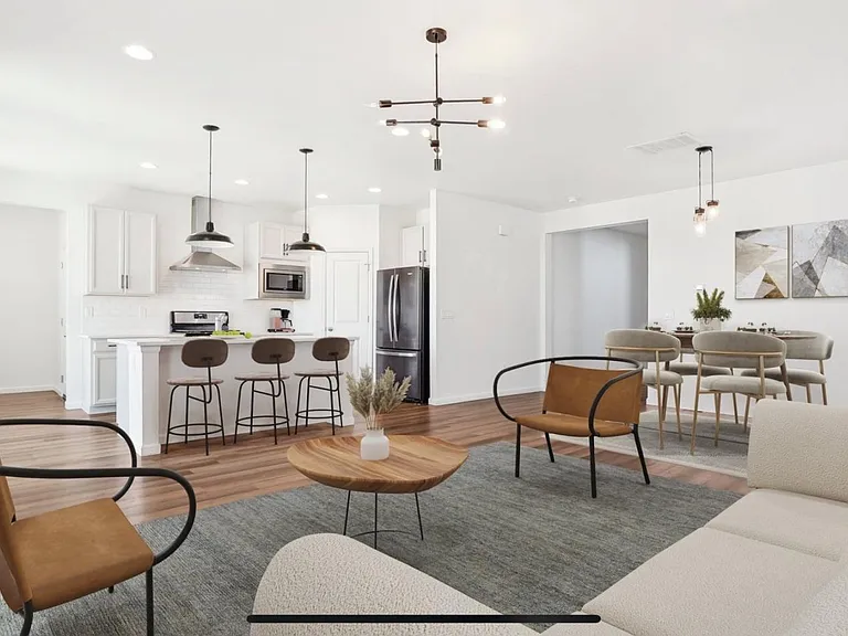 1511 Lake Vista Way — Photo 3