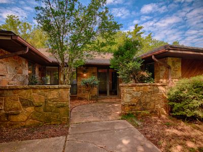 900 NE 48th St, Noble, OK, 73068