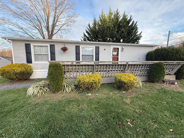 125 King George Drive, New Windsor, NY 12553