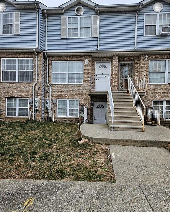 1st image of 158 Pond Way