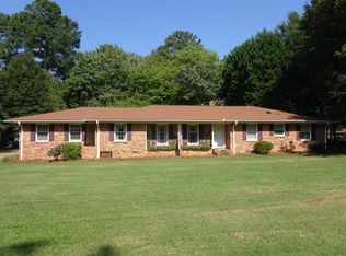 204 Sheffield Rd, Greenwood, SC 29646
