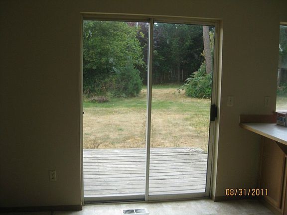 4th image of 20620 109th Street Ct E
